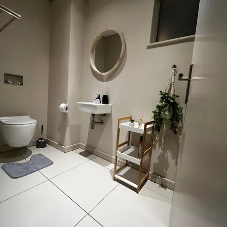 Tyrwhitt Apartment, Rosebank Joanesburgo Exterior foto